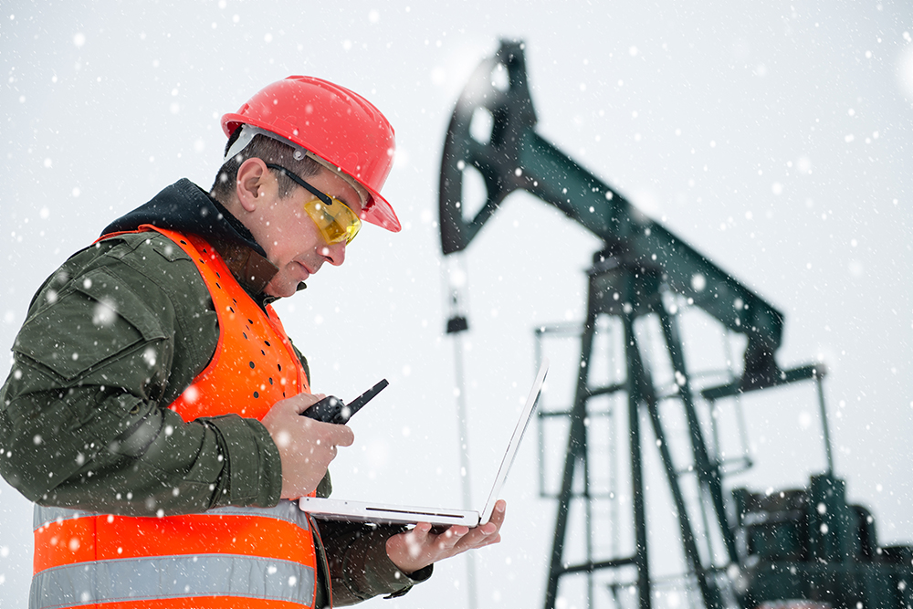 Workers Who Are Not Very Active on Outdoor Job Sites in Winter Need the Most Insulation Workers Who Are Not Very Active on Outdoor Job Sites in Winter Need the Most Insulation